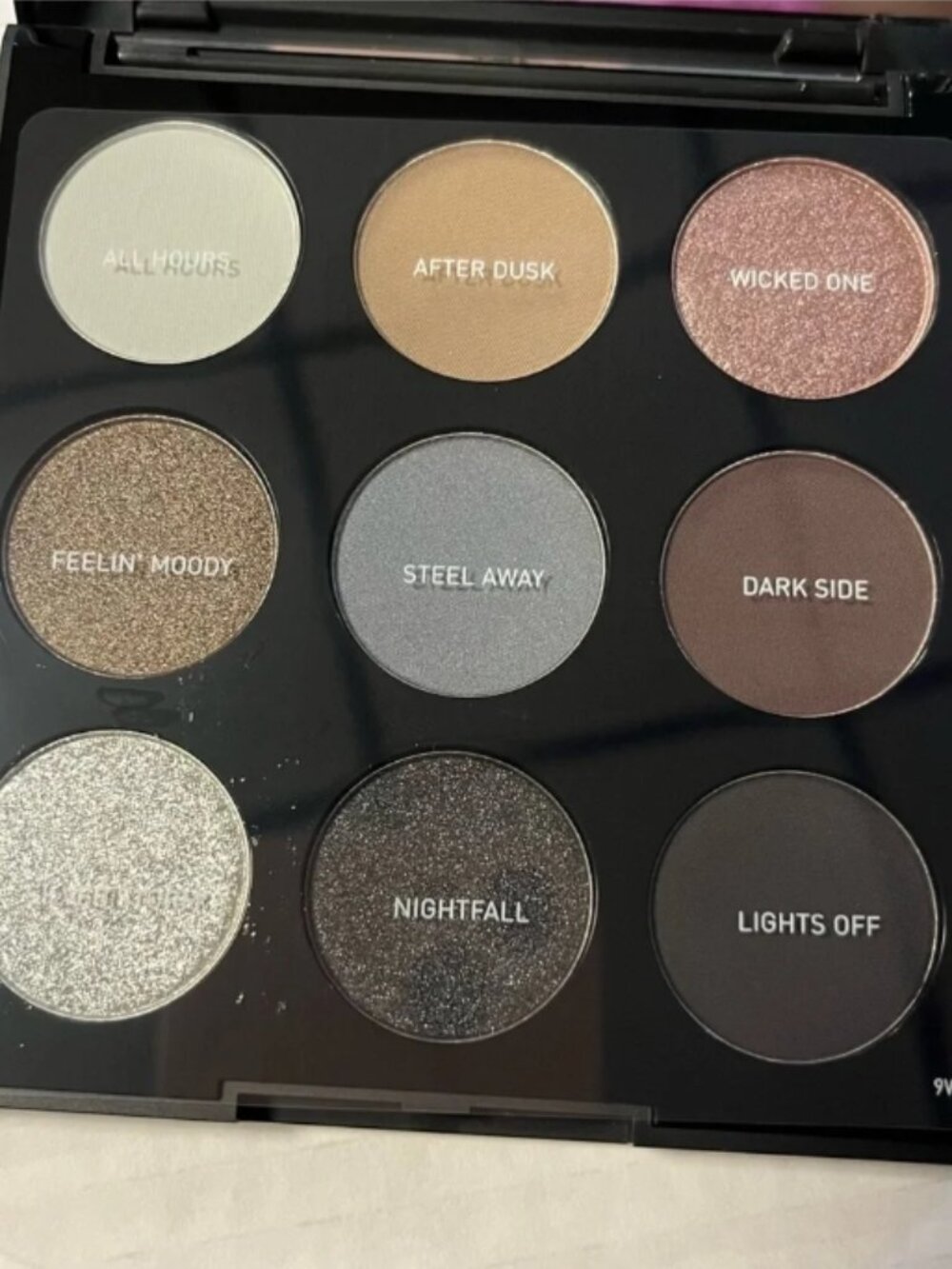 MORPHE '9W: Smoke and Shadow' Eyeshadow Palette - 9 shades - NEVER USED/SWATCHED - Picture 4 of 9